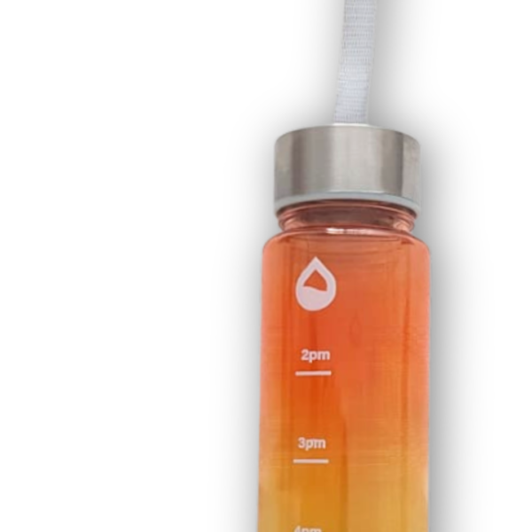 Close-up of time-stamped colourful gradient bottle showing 2pm–6pm hydration markers
