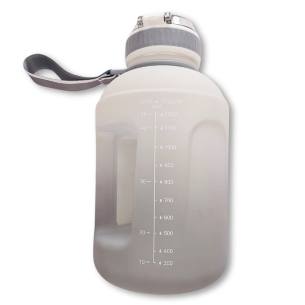500 ml grey gradient bottle with ml markers – full view